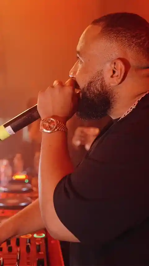 clip2.webp